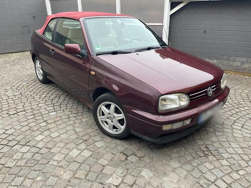 Gebraucht VW Golf Cabriolet 101 PS (74 kW) 1997 Rot Cabrio