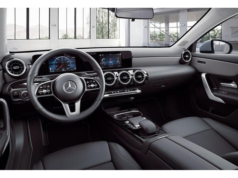 Gebraucht Mercedes A250 Progressive 160 PS (117 kW) 2022 Unilack polarweiß Limousine