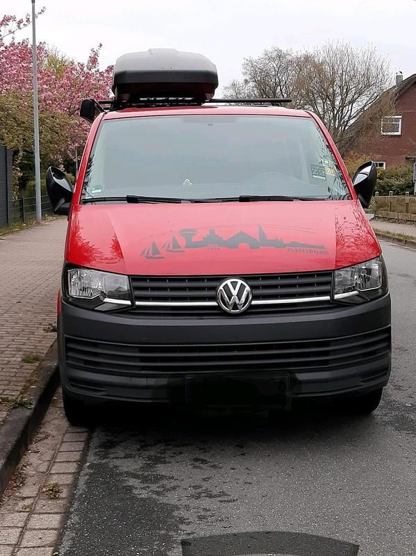 Rot Gebraucht 2015 VW T5 Van | 19.990 € (Teuer) - Bild 1/4