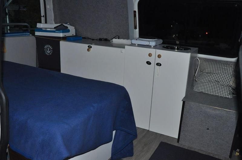 Second-hand VW T6 102 CP (75 kW) 2018 Alb Van