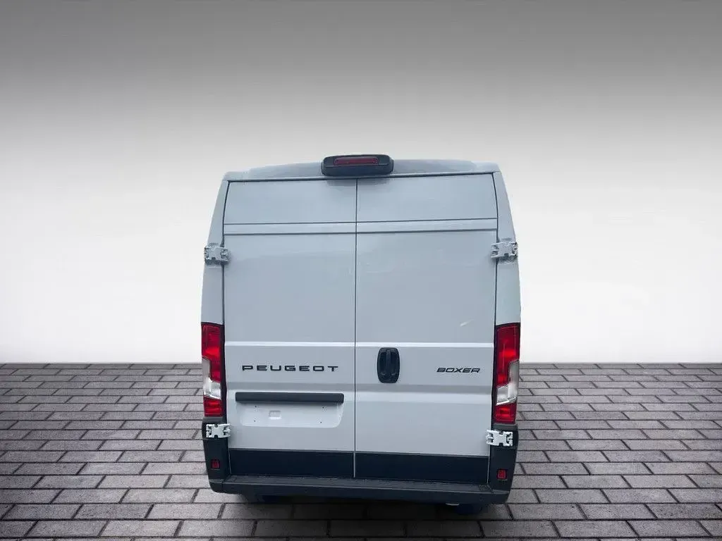 Neu Peugeot Boxer 140 PS (102 kW) 2026 Weiß Van