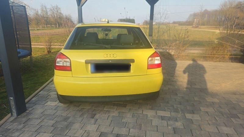 Gebraucht Audi A3 Attraction 150 PS (110 kW) 2000 Gelb Kleinwagen