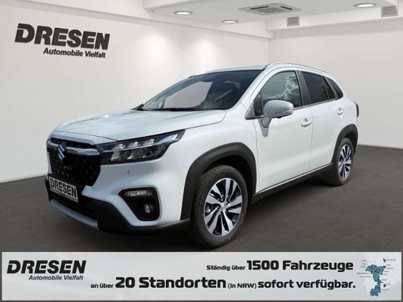 Weiss Neu 2025 Suzuki SX4 S-Cross Comfort+ SUV | 33.320 € (Etwas zu teuer) - Bild 1/4