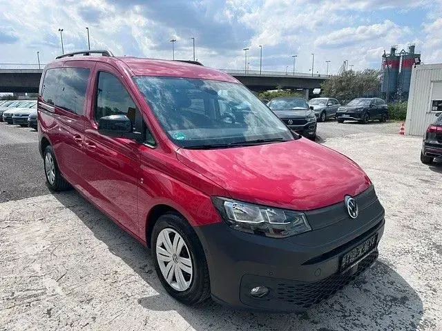 Gebraucht VW Caddy Maxi Basis 122 PS (89 kW) 2026 Rot Van / Kleinbus