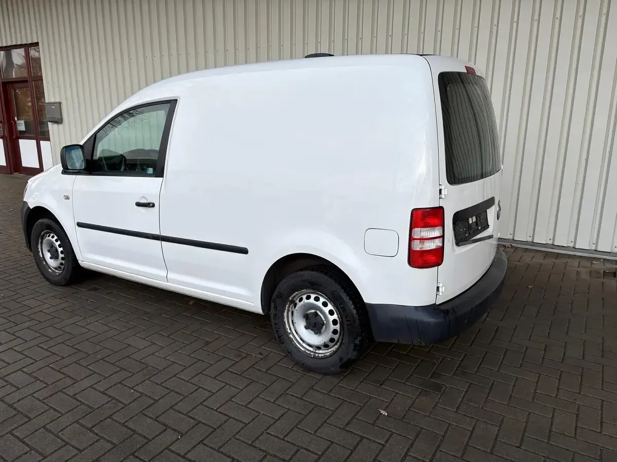 Gebraucht VW Caddy 102 PS (75 kW) 2012 Weiß Van / Kleinbus