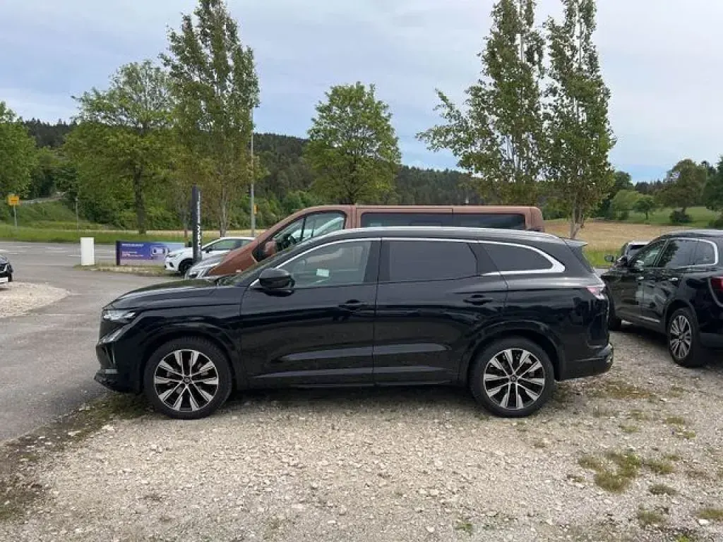 Używany Renault Espace Techno 200 KM (147 kW) 2025 Czarny SUV