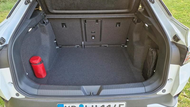 Gebraucht VW ID.5 Pro Performance 150 kW (204 PS) 2023 Weiß SUV