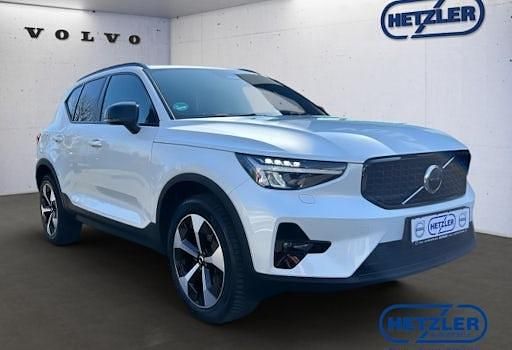 Gebraucht Volvo XC40 Plus 163 PS (119 kW) 2024 Weiß SUV