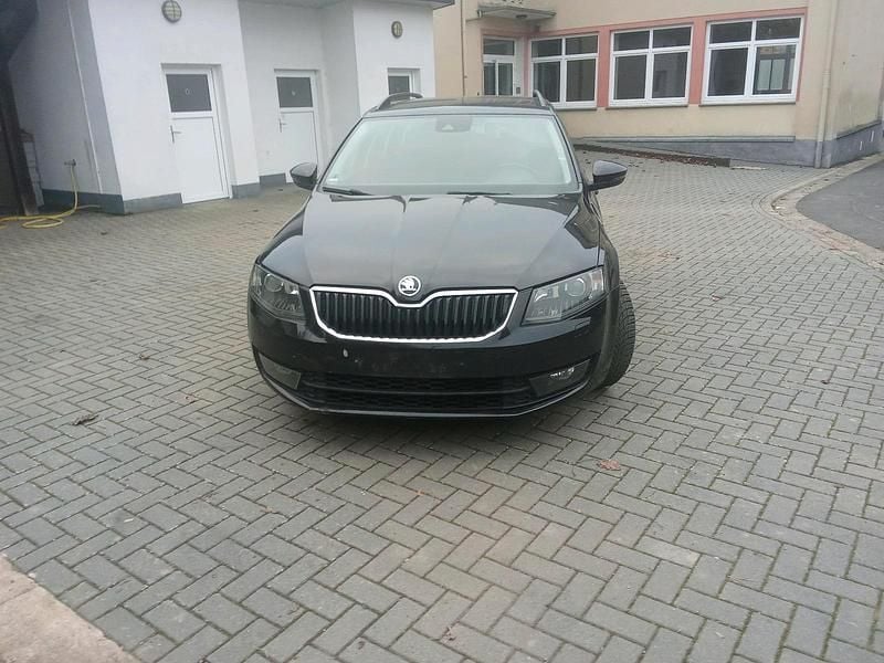 Gebraucht 2016 Skoda Octavia Kombi | 5.500 € (Superpreis) - Bild 1/4