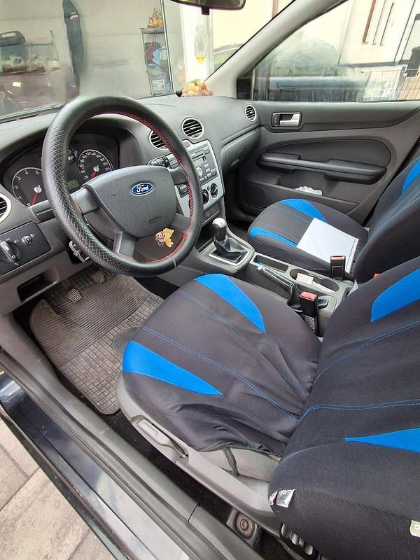 Usata Ford Focus 101 CV (74 kW) 2006 Nero Berlina