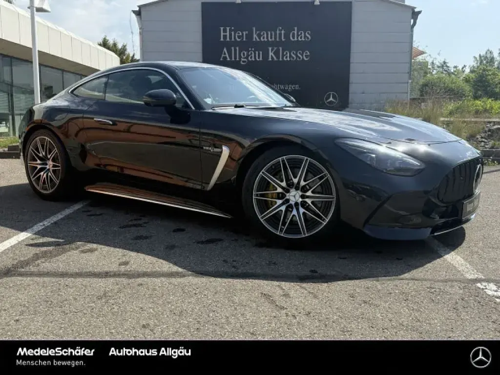 Gebraucht Mercedes AMG GT 63 AMG 585 PS (430 kW) 2024 Lack obsidianschwarz (metallic) Coupé