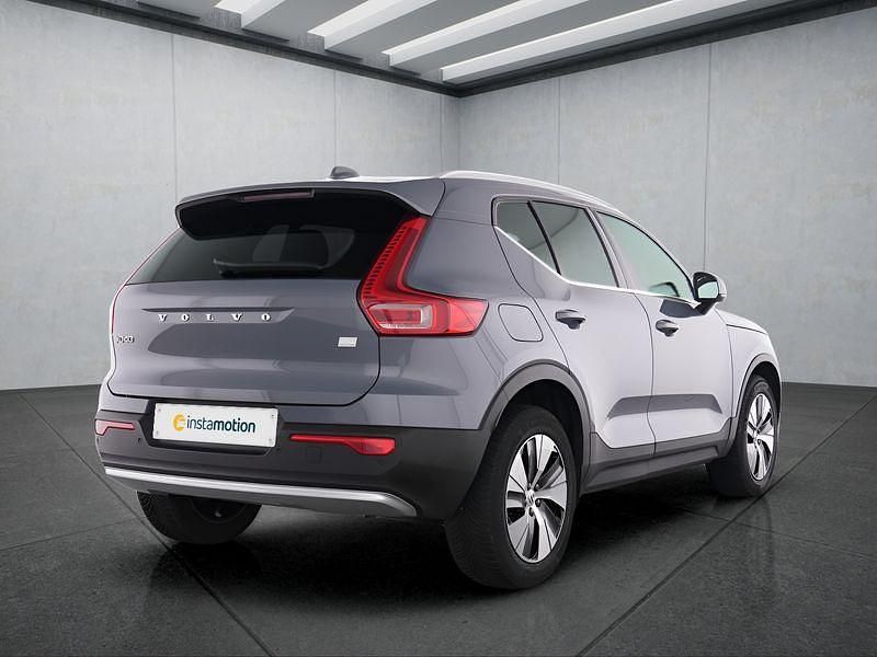 Gebraucht Volvo XC40 211 PS (155 kW) 2022 Grau SUV