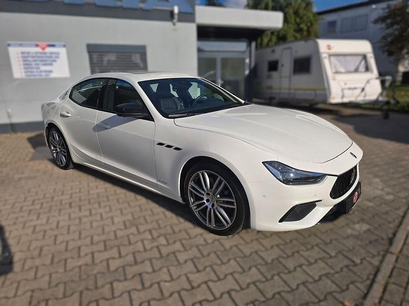 Gebraucht Maserati GranSport 430 PS (316 kW) 2021 Weiß Coupé
