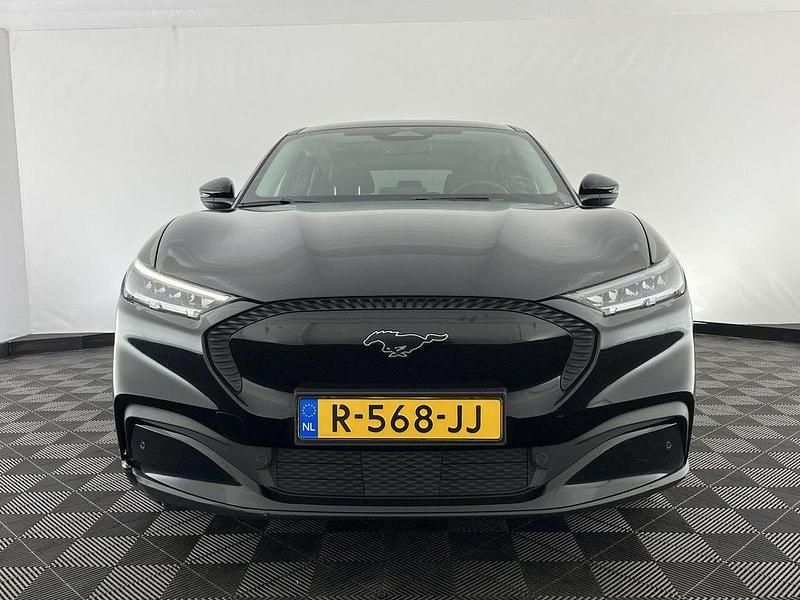 Gebraucht Ford Mustang Mach-E 197 kW (269 PS) 2022 Schwarz SUV