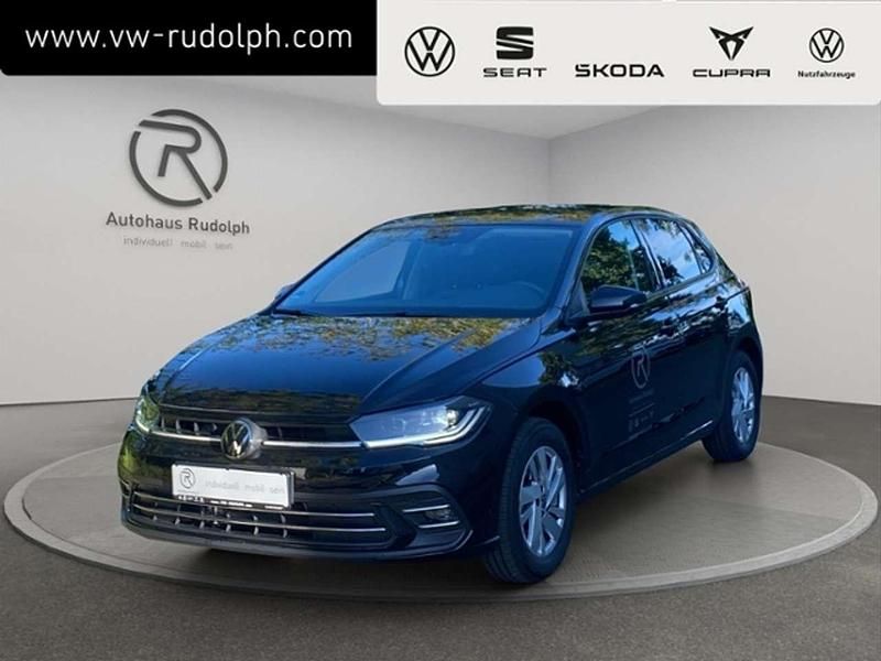 Deep black perleffekt Neu 2024 VW Polo Style Limousine | 22.949 € (Etwas zu teuer) - Bild 1/4