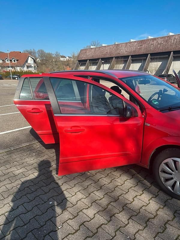 Gebraucht Opel Astra 90 PS (66 kW) 2005 Rot Kombi