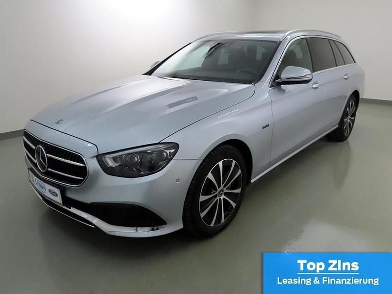 Gebraucht Mercedes E300 Avantgarde 320 PS (235 kW) 2021 Hightechsilber metallic Kombi