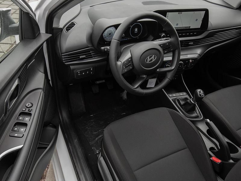 Neu Hyundai i20 Trend 74 PS (54 kW) 2025 Atlas white Kleinwagen