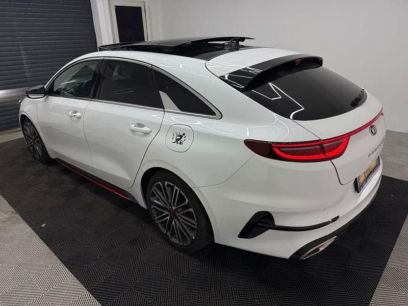 Gebraucht Kia ProCeed GT GT 204 PS (150 kW) 2019 Weiß Kleinwagen