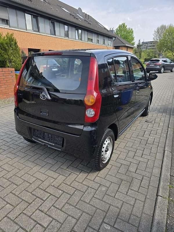 Gebraucht Daihatsu Cuore Plus 58 PS (42 kW) 2008 Schwarz Kleinwagen