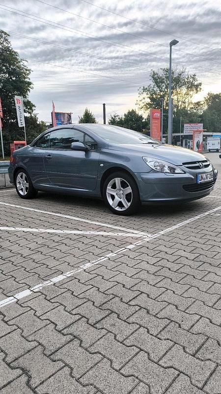 Grau Gebraucht 2004 Peugeot 307 CC Cabrio | 1.700 € (Guter Preis) - Bild 1/4