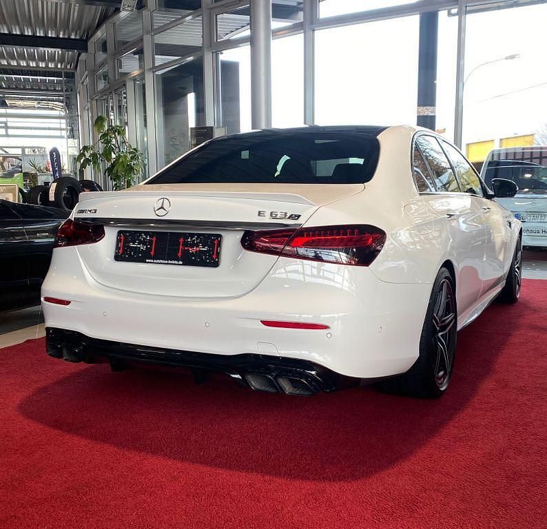 Gebraucht Mercedes E63 AMG AMG 612 PS (450 kW) 2021 Weiß Limousine