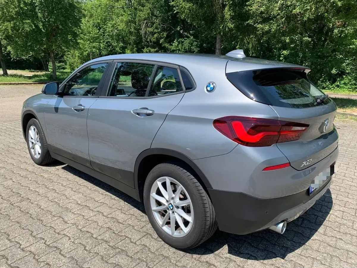 Gebraucht BMW X2 Advantage 178 PS (130 kW) 2022 Grau SUV