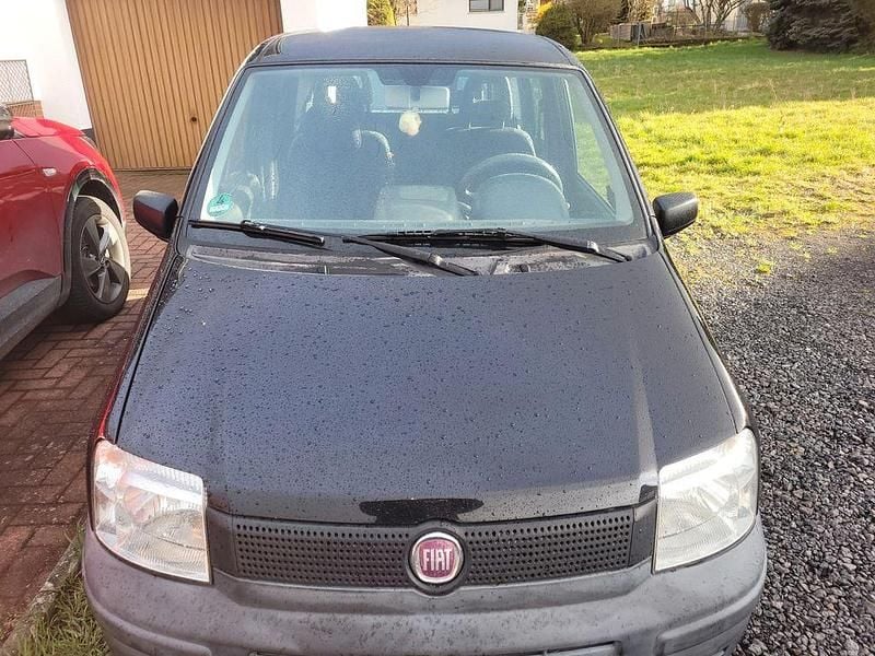 Gebraucht Fiat Panda 54 PS (39 kW) 2010 Schwarz Kleinwagen
