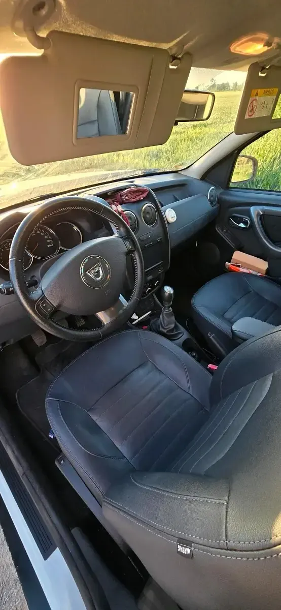 Gebraucht Dacia Duster 125 PS (91 kW) 2015 Weiß SUV