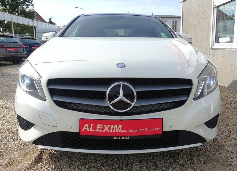 Gebraucht Mercedes A220 170 PS (125 kW) 2013 Weiß Limousine