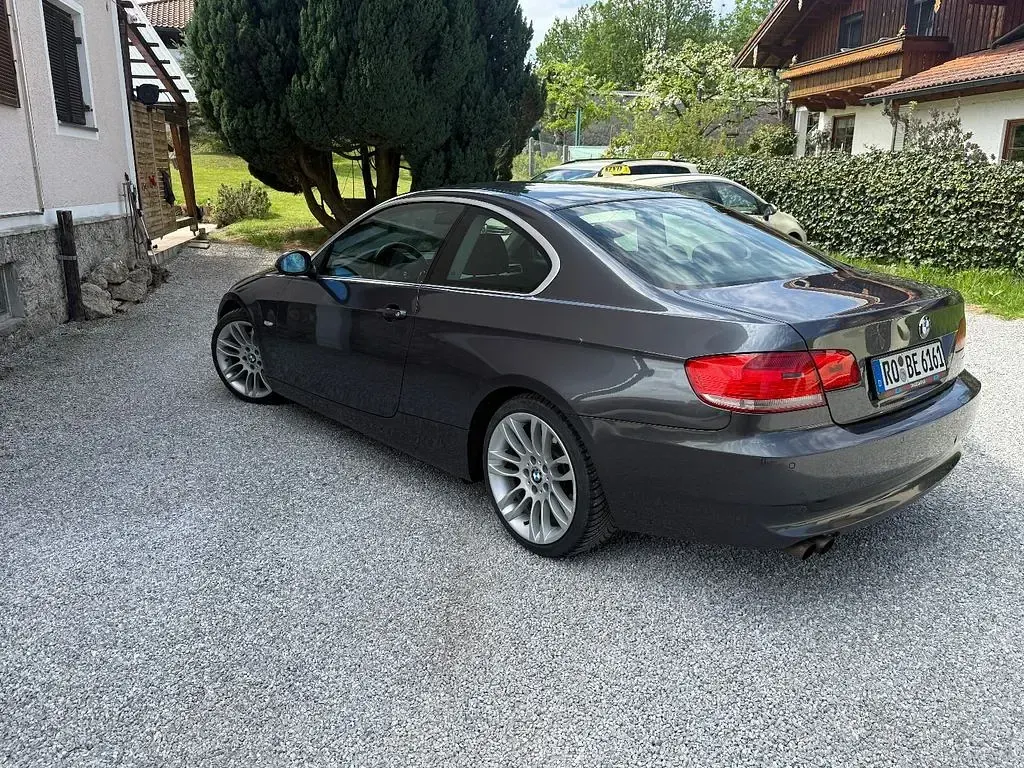 Second-hand BMW 325 218 CP (160 kW) 2006 Gri Coupe