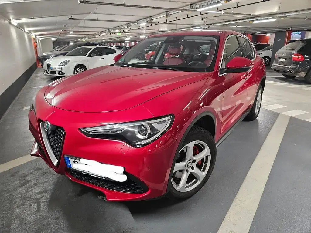 Gebraucht Alfa Romeo Stelvio 200 PS (147 kW) 2017 Rot SUV