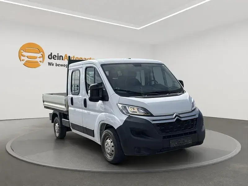 Gebraucht Citroën Jumper 140 PS (102 kW) 2023 Lackierung weiss icy/deckende lackierung Van / Kleinbus
