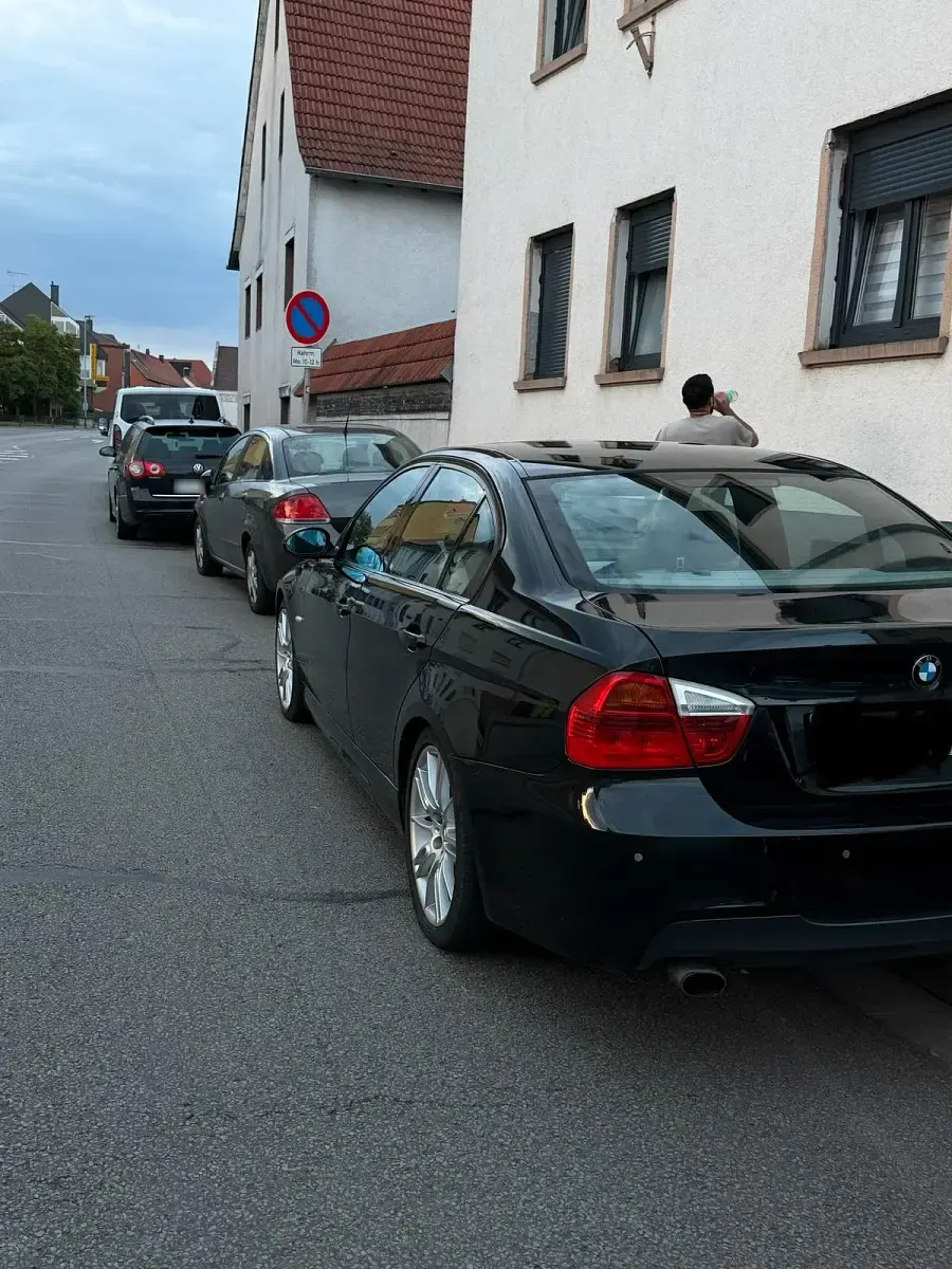 Gebraucht BMW 320 M Sport 163 PS (119 kW) 2007 Schwarz Limousine