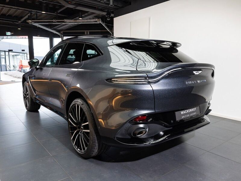 Gebraucht Aston Martin DBX 551 PS (405 kW) 2024 Grau SUV