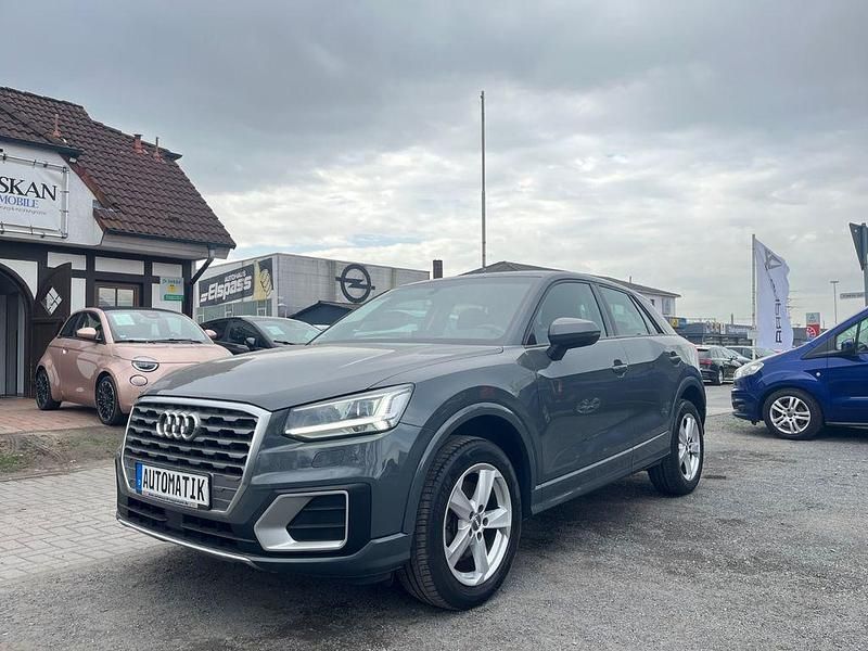 Gebraucht Audi Q2 Sport 150 PS (110 kW) 2018 Nanograu SUV