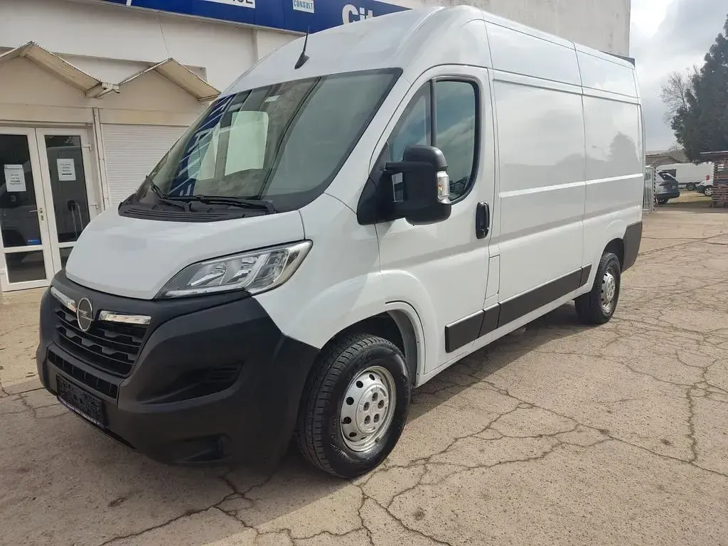 Gebraucht Opel Movano Selection 140 PS (102 kW) 2023 Weiß Van