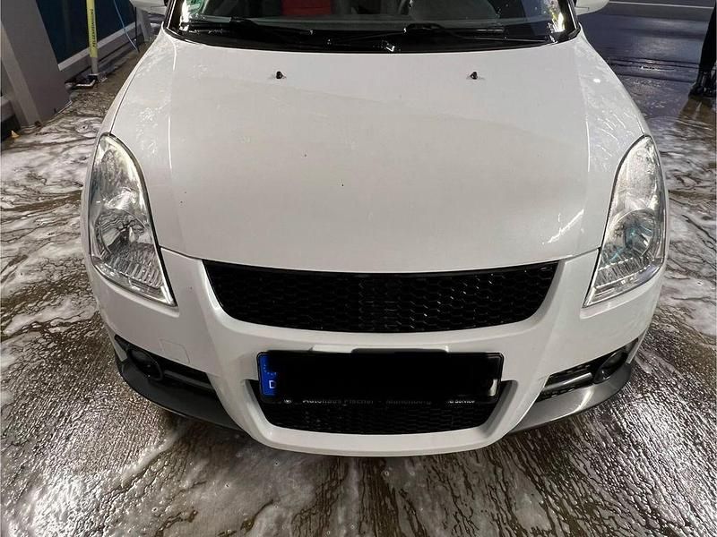 Gebraucht Suzuki Swift Sport 125 PS (91 kW) 2009 Weiß Kleinwagen