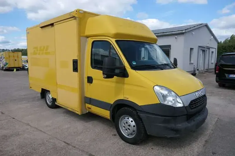 Gebraucht Iveco Daily 106 PS (77 kW) 2013 Gelb Limousine