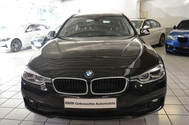 Gebraucht BMW 318 150 PS (110 kW) 2018 Schwarz Limousine