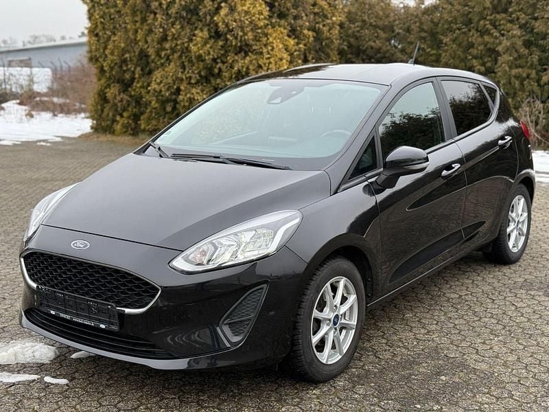 Gebraucht Ford Fiesta Cool & Connect 95 PS (69 kW) 2021 Schwarz Kleinwagen