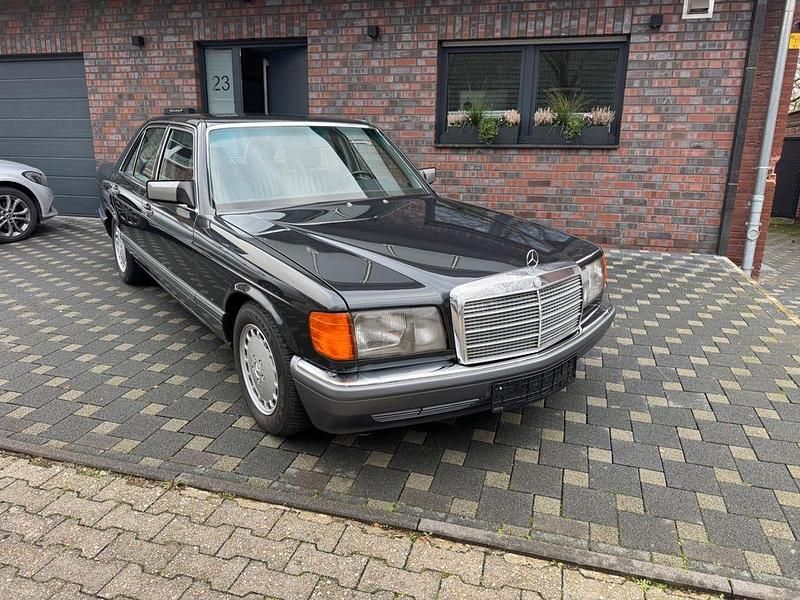 Schwarz Gebraucht 1990 Mercedes 260 SE Limousine | 12.800 € - Bild 1/4