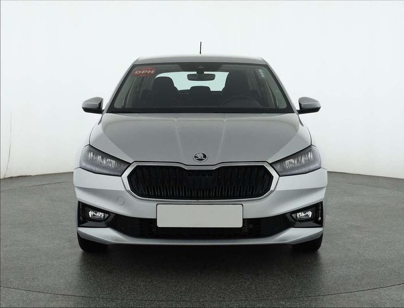 Gebraucht Skoda Fabia Selection 95 PS (69 kW) 2024 Brilliantsilber metallic Kleinwagen
