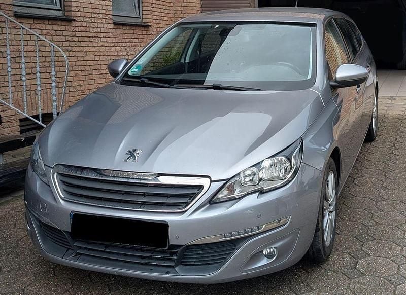Grau Gebraucht 2015 Peugeot 308 Active Kombi | 5.999 € (Superpreis) - Bild 1/4