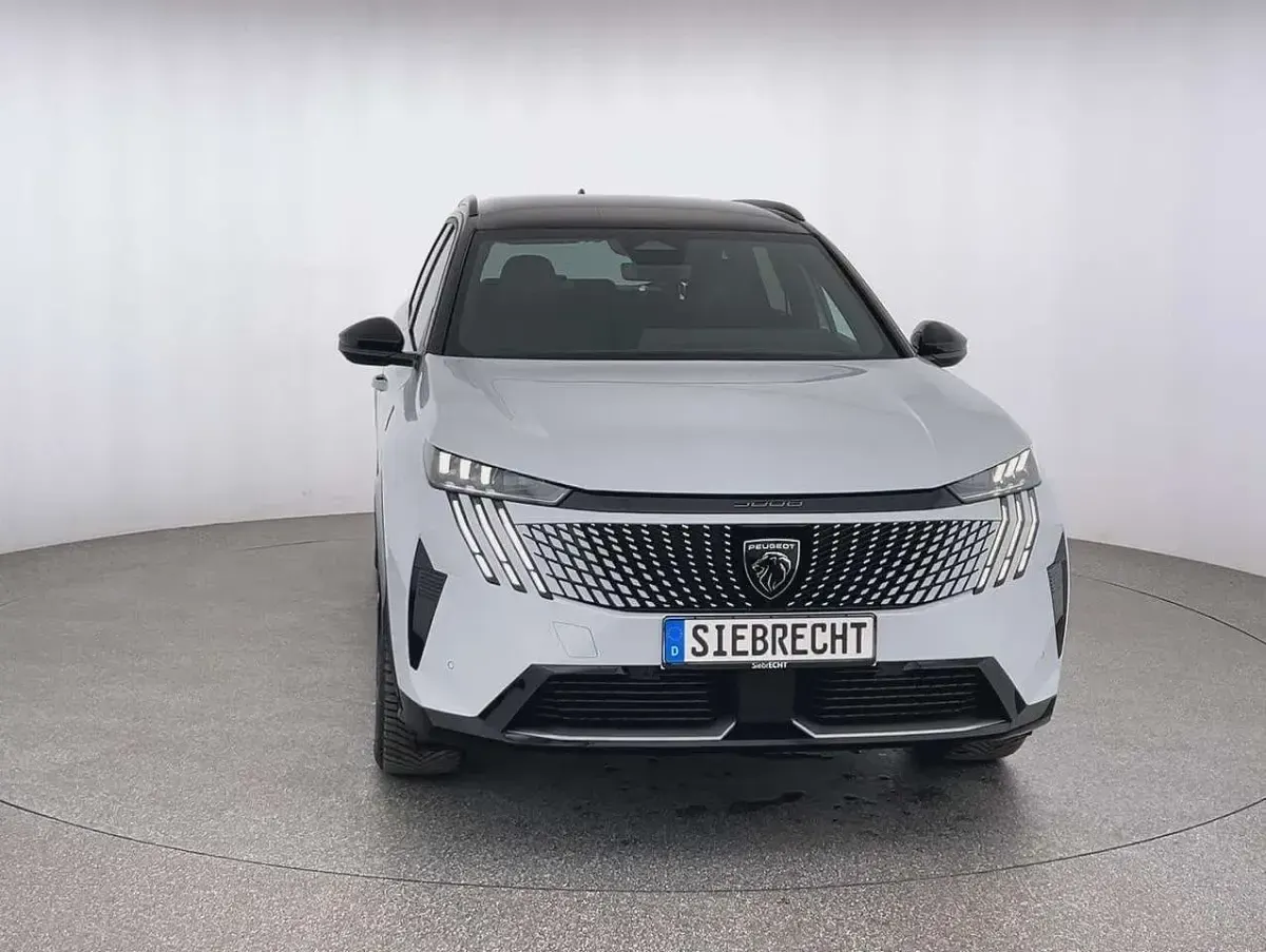 Gebraucht Peugeot e-5008 GT 156 kW (213 PS) 2025 Weiß SUV