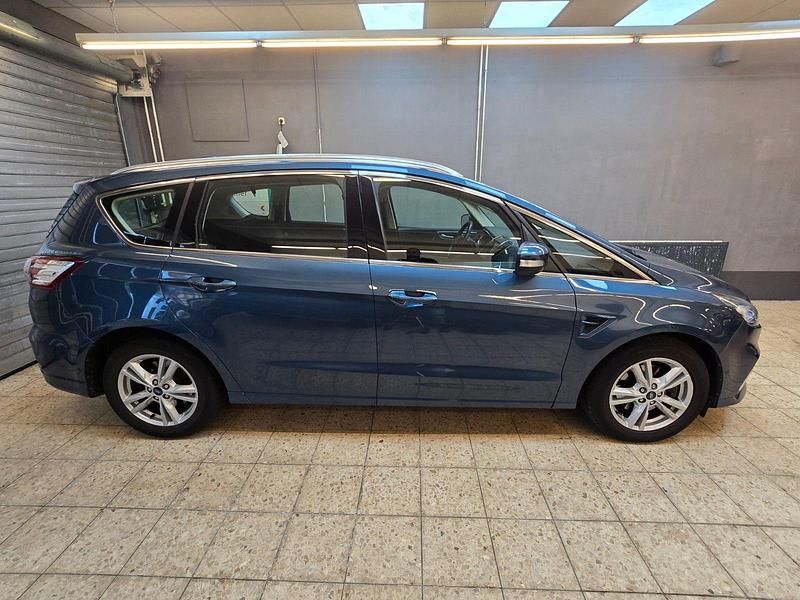 Gebraucht Ford S-MAX Titanium 190 PS (139 kW) 2019 Blau Van / Kleinbus