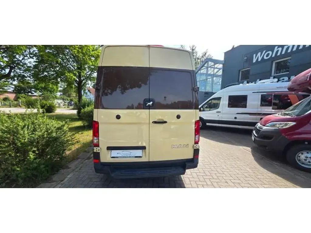 Gebraucht MAN TGE 140 PS (102 kW) 2022 Braun Van