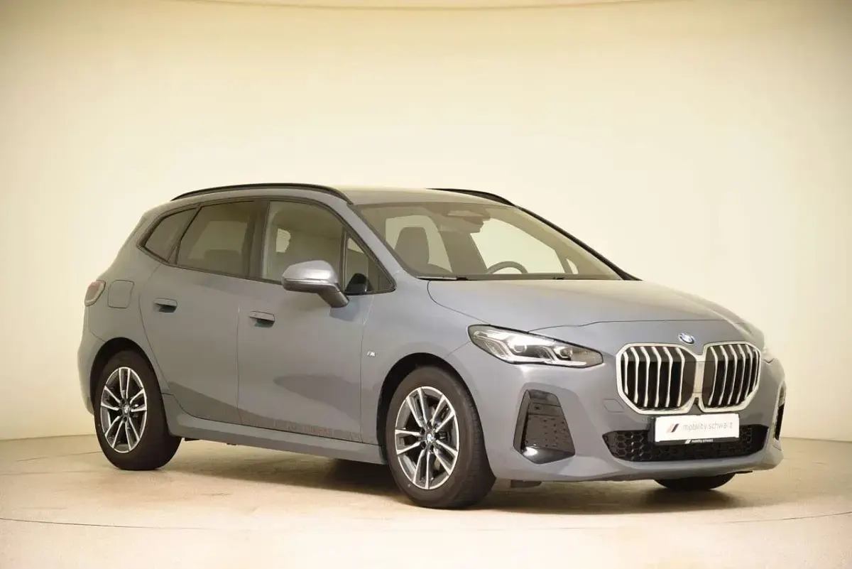 Gebraucht BMW 218 M Sport 136 PS (100 kW) 2025 Sparkling kupfergrau met. Coupé