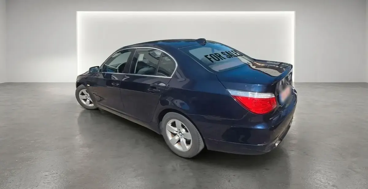 Gebraucht BMW 520 163 PS (119 kW) 2007 Blau Limousine