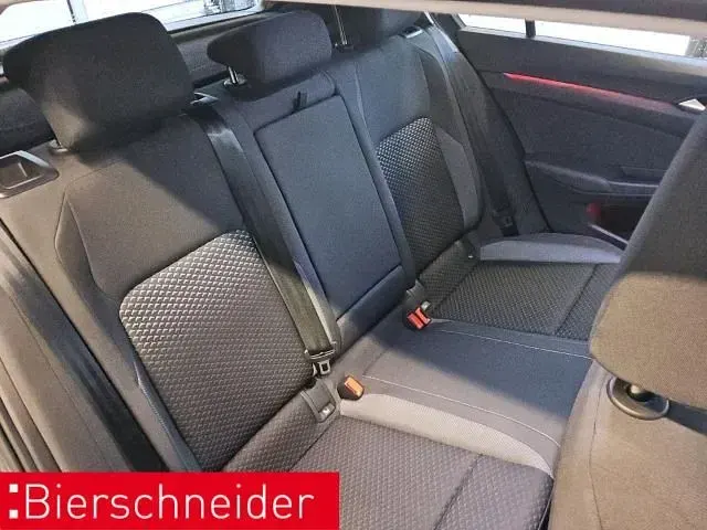Usata VW Golf VIII Active 150 CV (110 kW) 2023 Grigio Berlina